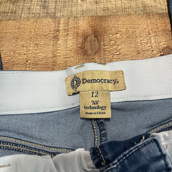Democracy Absolution Women's Medium Wash Tummy Control Straight Leg Jeans Sz 12 - Picture 3 of 6